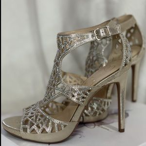 Jessica Simpson Gold Rhinestone pumps